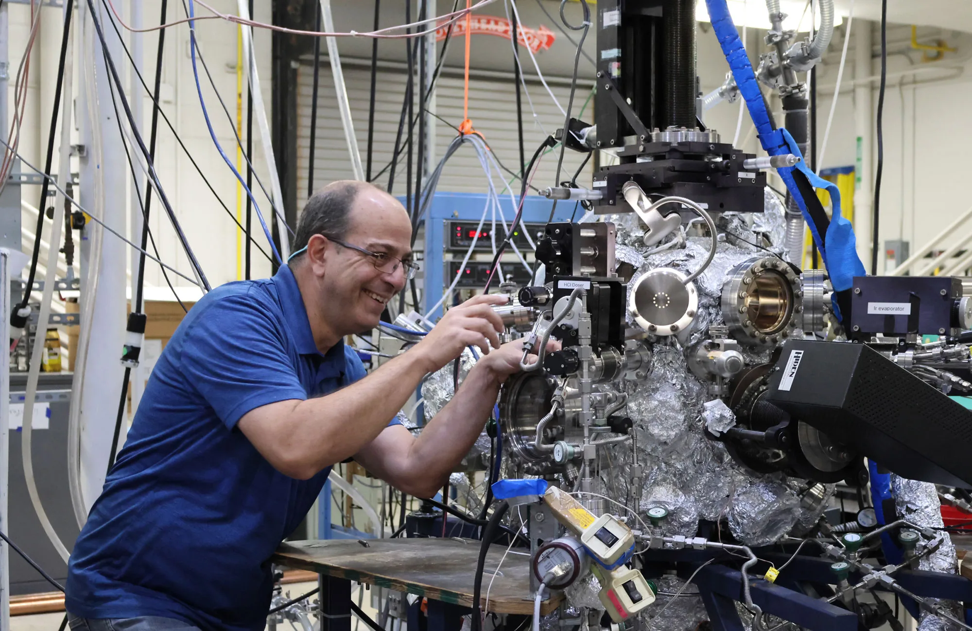 UF researchers develop new ‘designer’ catalyst to create hydrogen gas